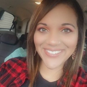 Meet your Posher, Carly